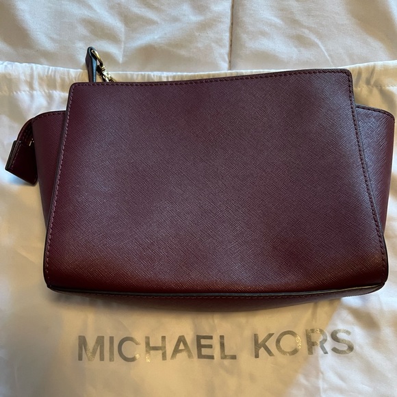 Michael Kors Selma Stud Bergundy Crossbody - Picture 3 of 3
